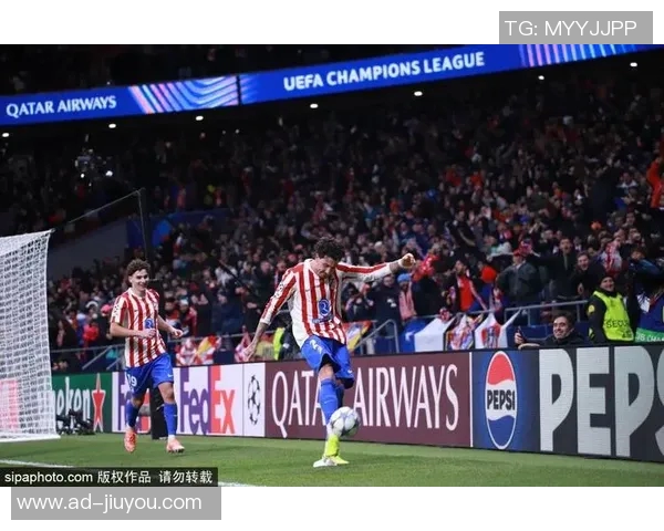 梅西杯首届赛事在迈阿密举行梅西亲临观战河床对阵巴萨